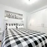 Reformado En Apartment Santona